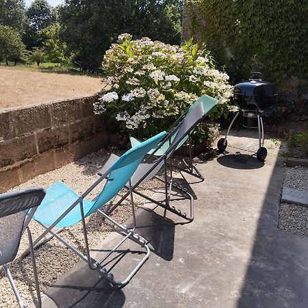 Maison Au Calme Avec Vue Etang Clesse  Luaran gambar