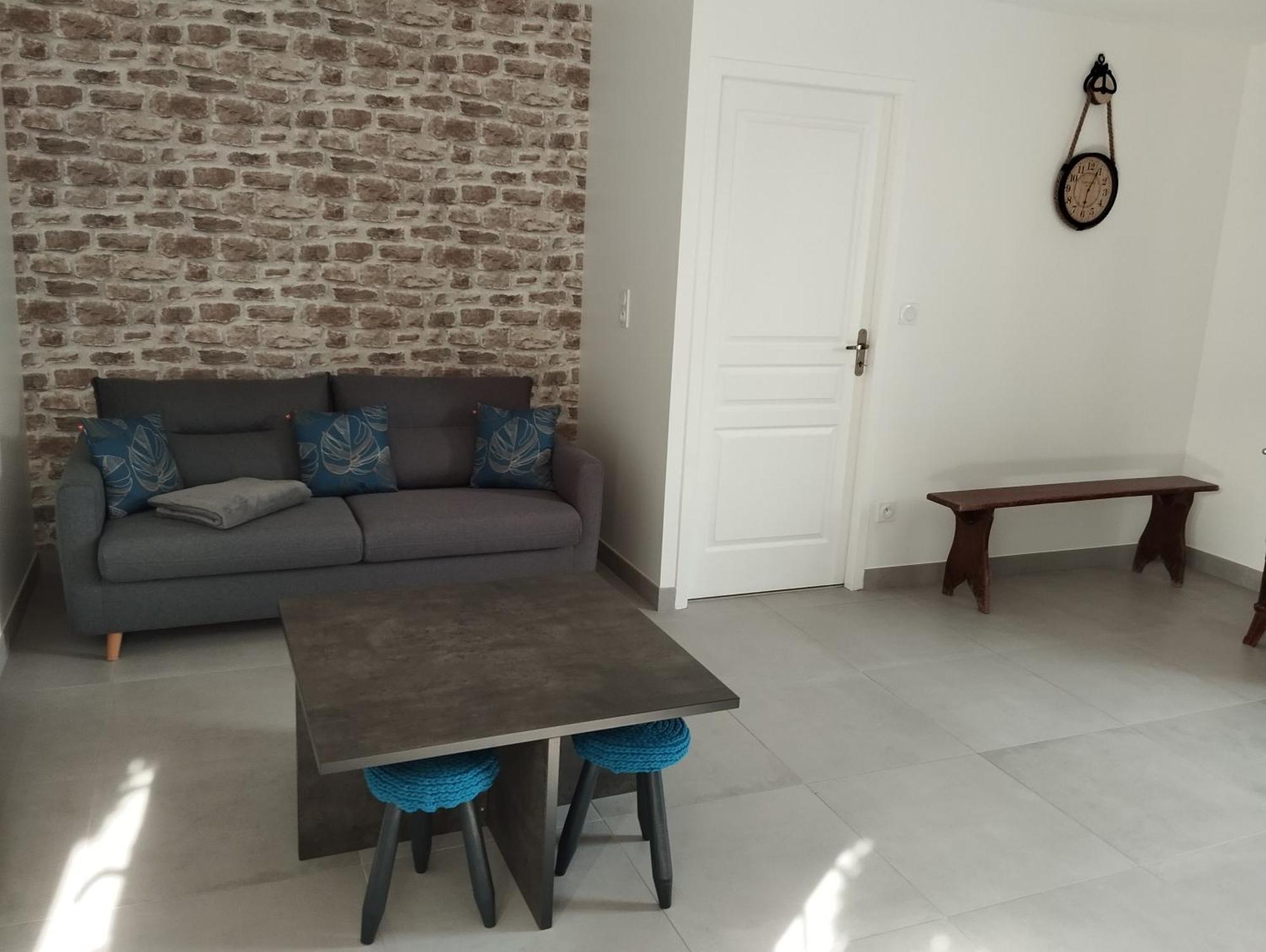 Maison Au Calme Avec Vue Etang Clesse  Luaran gambar