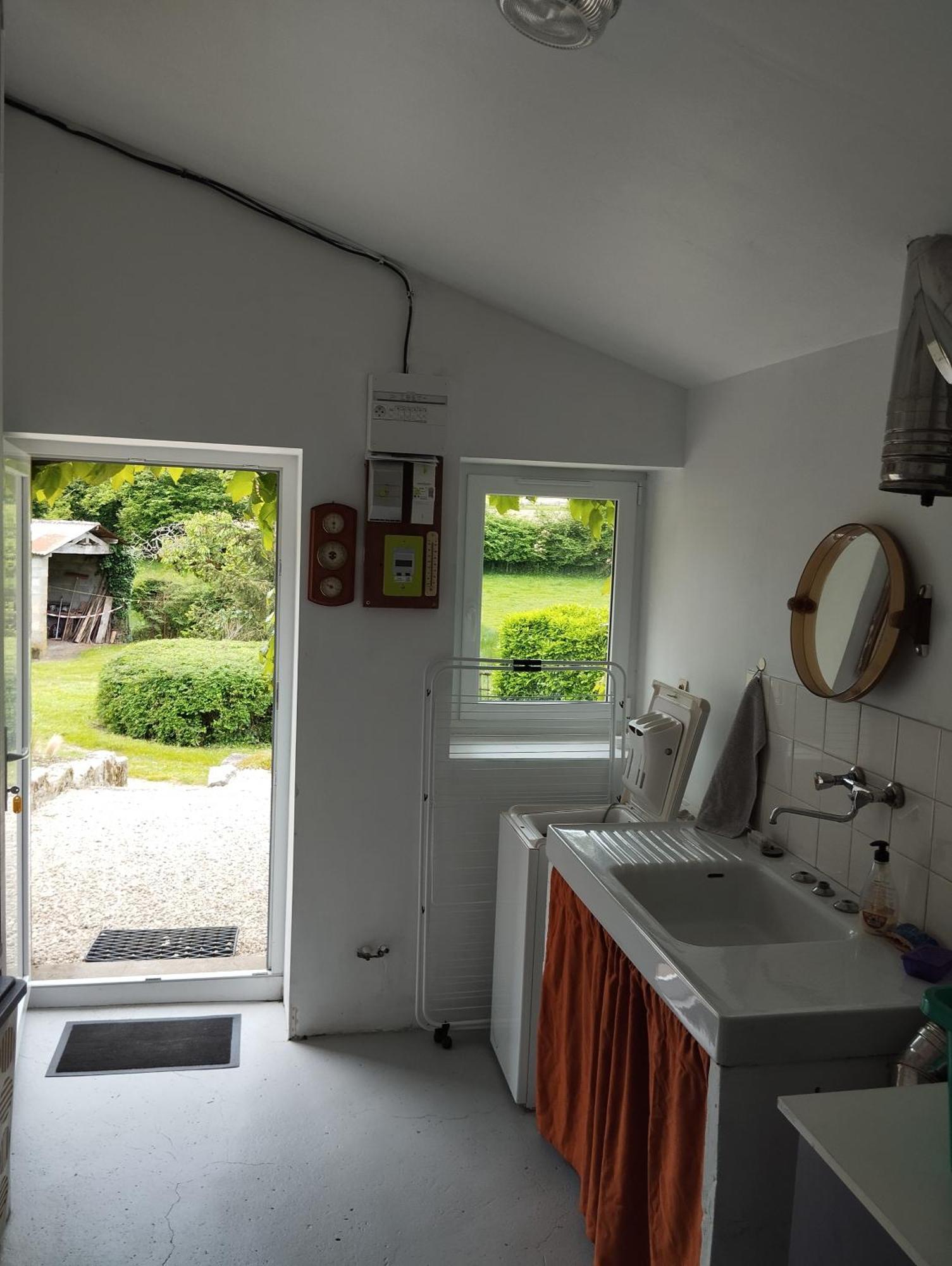 Maison Au Calme Avec Vue Etang Clesse  Luaran gambar