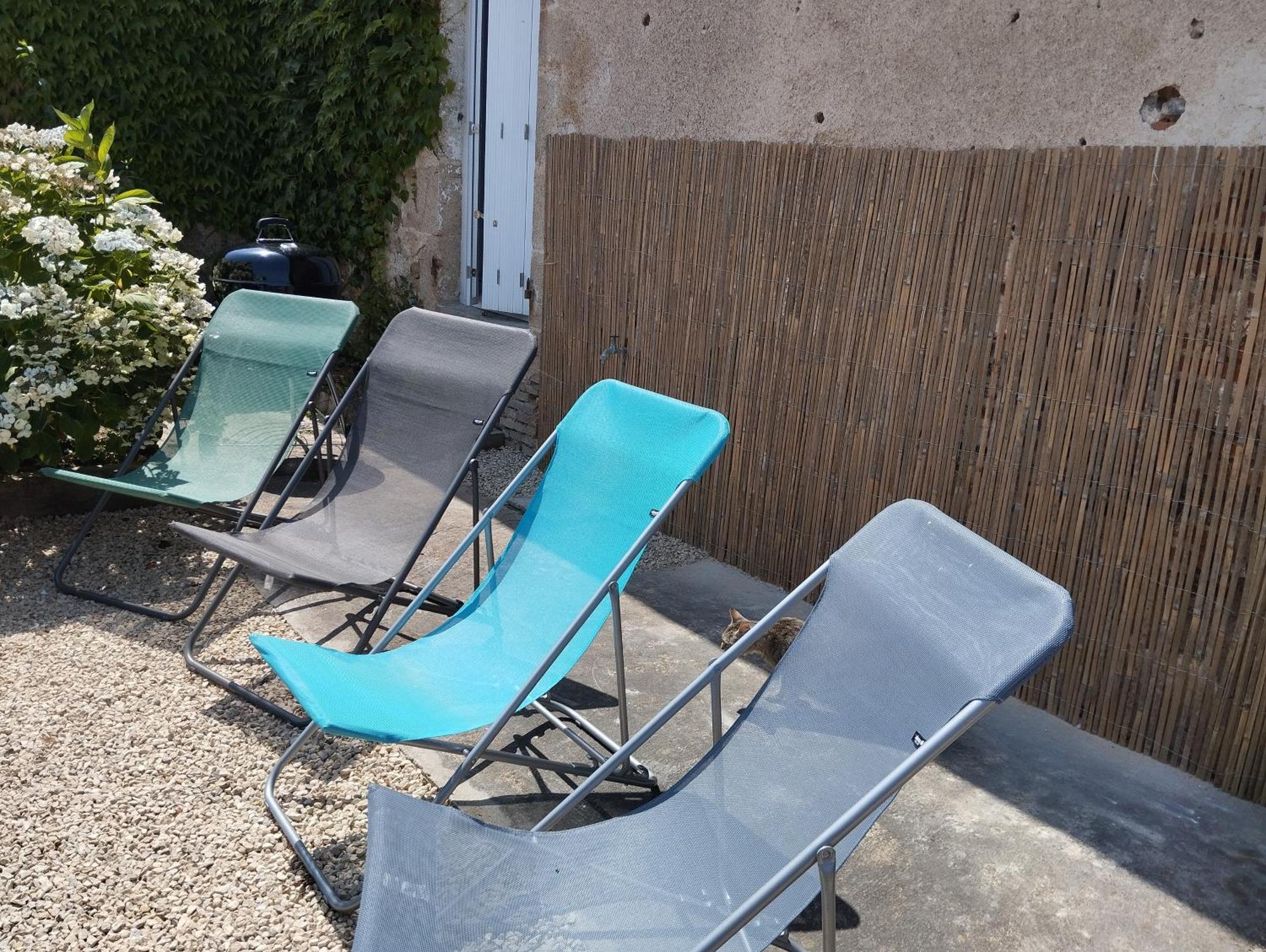 Maison Au Calme Avec Vue Etang Clesse  Luaran gambar